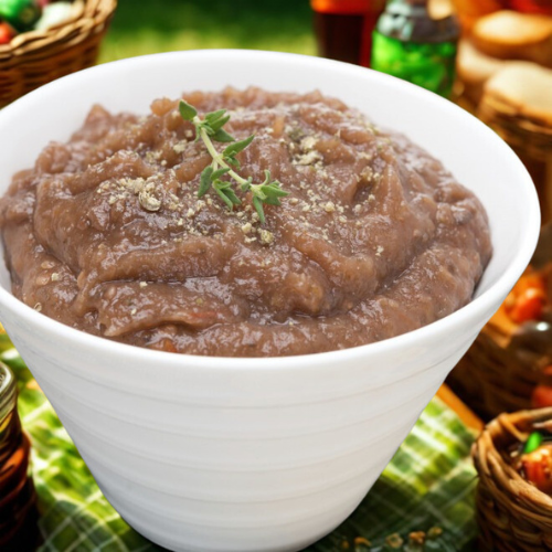 Le caviar d'aubergine est un mets méditerranéen, à base d'aubergines entières cuites au four dans leur peau, puis réduites en purée. Une découverte douce et envoutante !